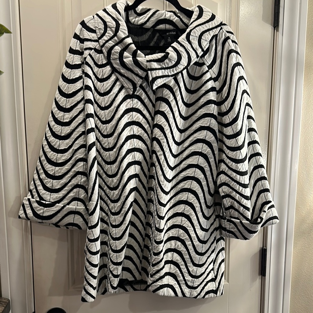 Ali Miles Black and White Cowl Neck Sweater